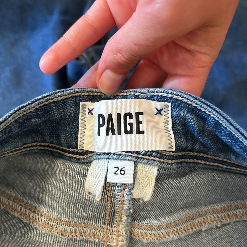 PAIGE Genevieve flare denim Blue Bootcut Long Leg Jeans. Size 26. - Picture 4 of 4